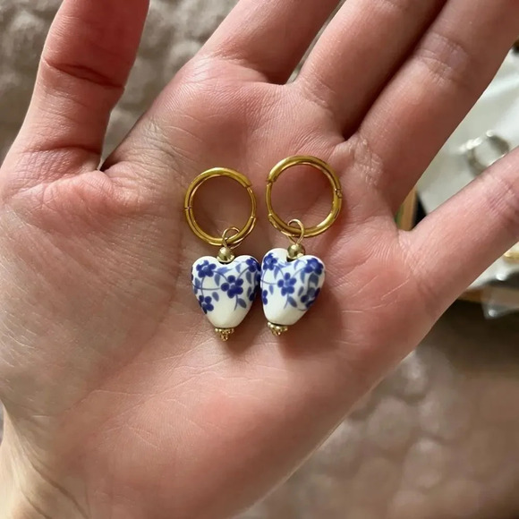 Porcelain Portofino Heart Stainless Steel Pearl Earrings - Picture 9 of 10